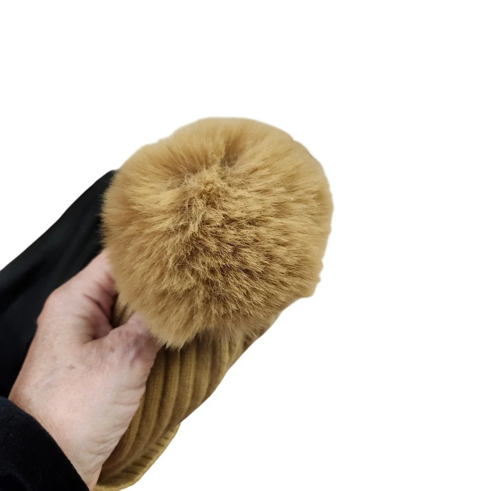 Michael Kors Faux Fur fleece-lined Pom Beanie Hat Winter Knit Cap Gold Logo Warm